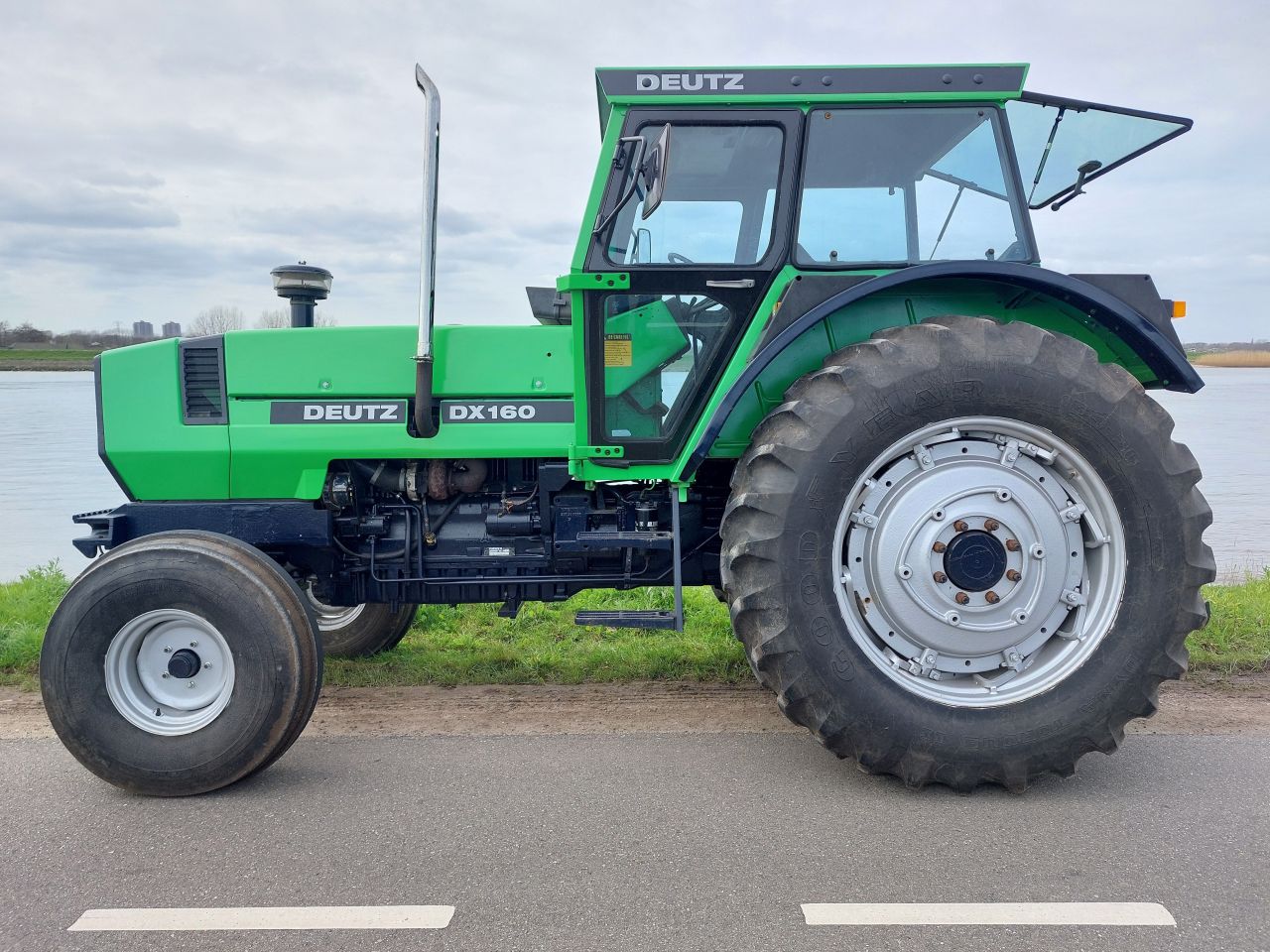 Deutz DX 160 zeldzame trekker