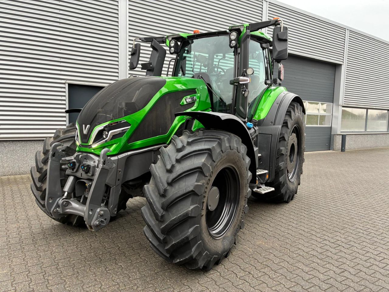 Demo Valtra Q 265 Twin-Trac tractor