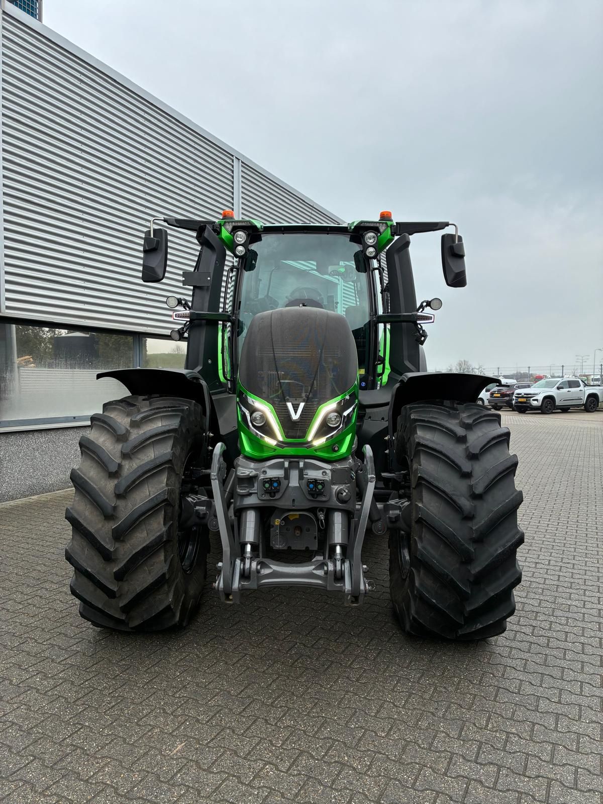 Demo Valtra Q 265 Twin-Trac tractor