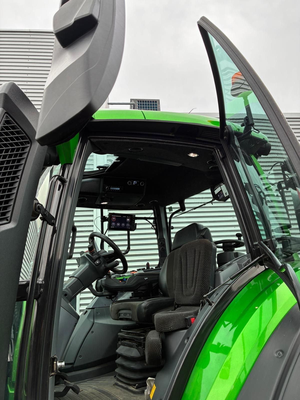 Demo Valtra Q 265 Twin-Trac tractor