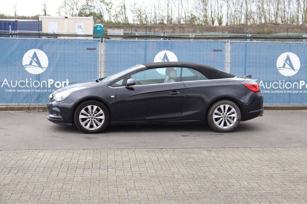 Convertible Opel Cascada Petrol 140hp 2016 (Margin)