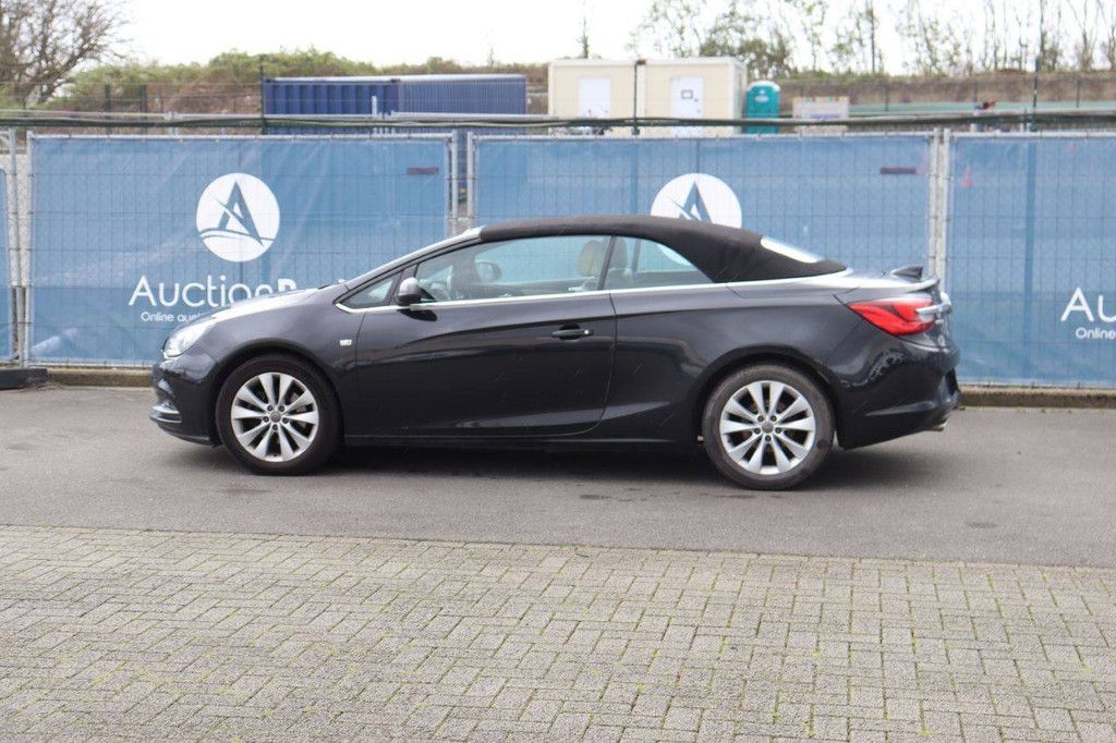 Convertible Opel Cascada Petrol 140hp 2016 (Margin)