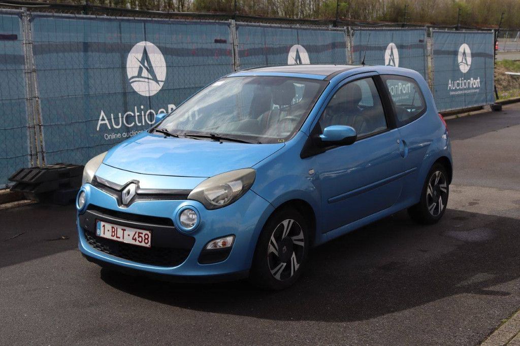Passenger car Renault Twingo Petrol 75hp 2013 (Margin)