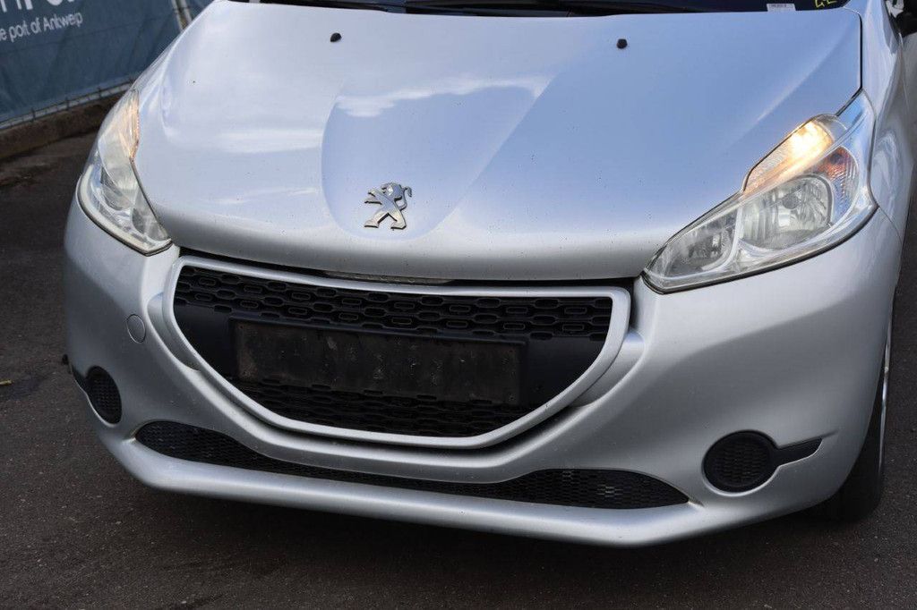 Pkw Peugeot 208 Benzin 82 PS 2015 (Margin)