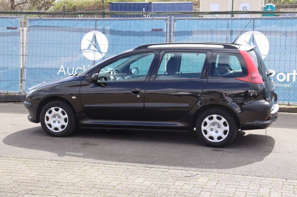 Pkw Peugeot 206 Benzin 75 PS 2005 (Margin)