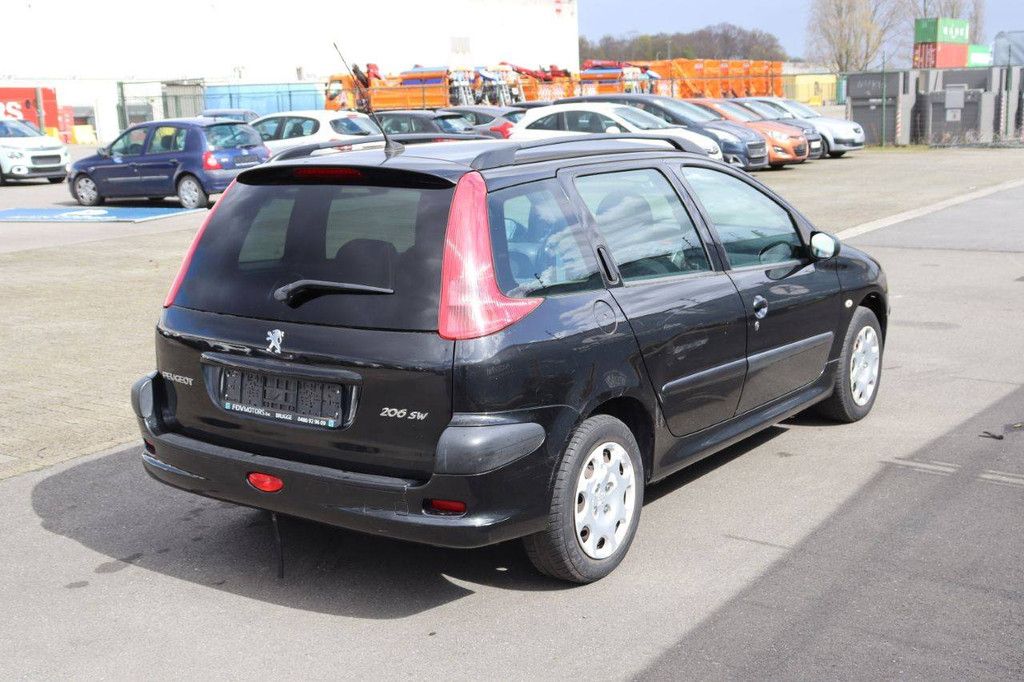Pkw Peugeot 206 Benzin 75 PS 2005 (Margin)