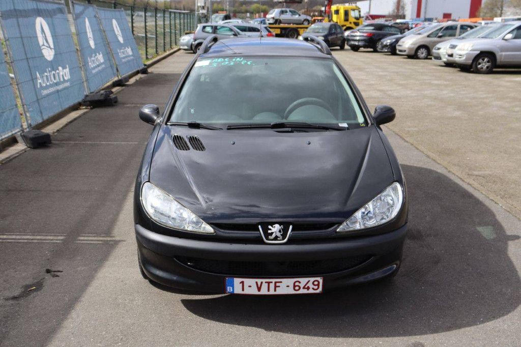 Pkw Peugeot 206 Benzin 75 PS 2005 (Margin)