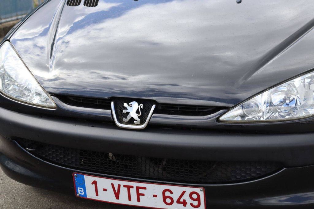 Pkw Peugeot 206 Benzin 75 PS 2005 (Margin)