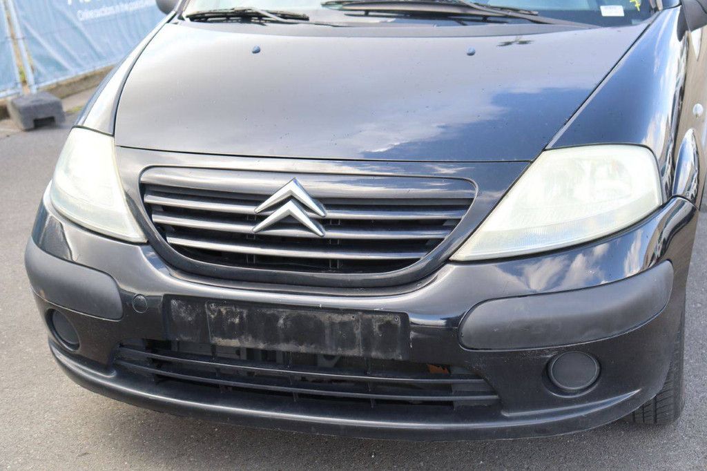 Passenger car Citroën C3 Petrol 110hp 2003 (Margin)