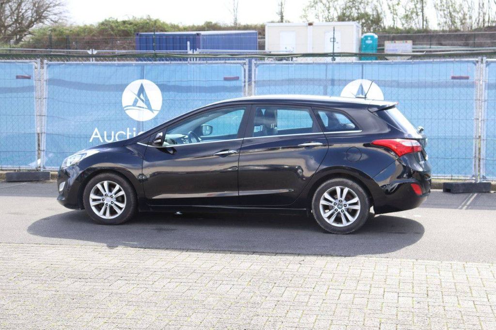 Passenger car Hyundai i30 Diesel 110hp 2013 (Margin)