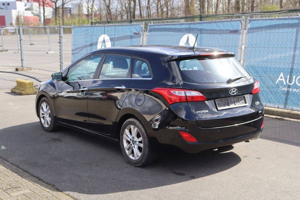 Passenger car Hyundai i30 Diesel 110hp 2013 (Margin)