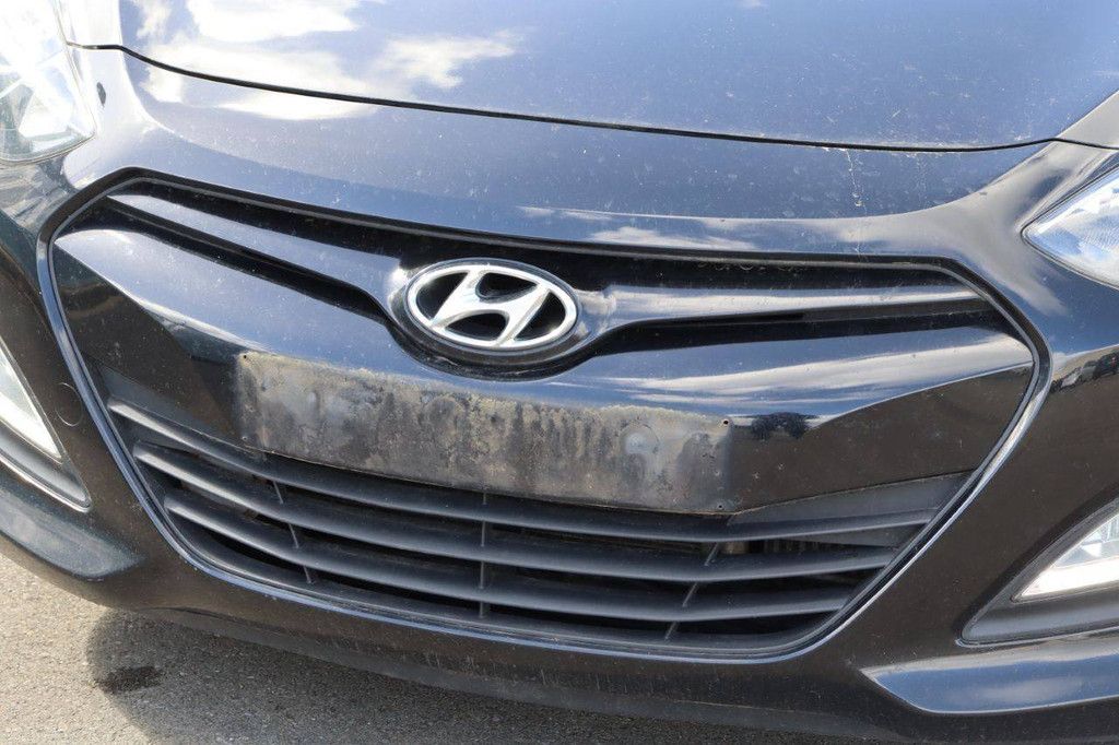 Passenger car Hyundai i30 Diesel 110hp 2013 (Margin)