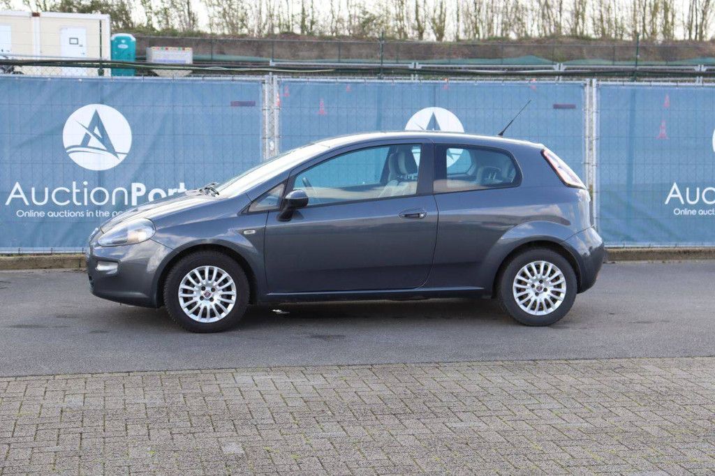 Passenger car Fiat Punto Petrol 69hp 2013 (Margin)