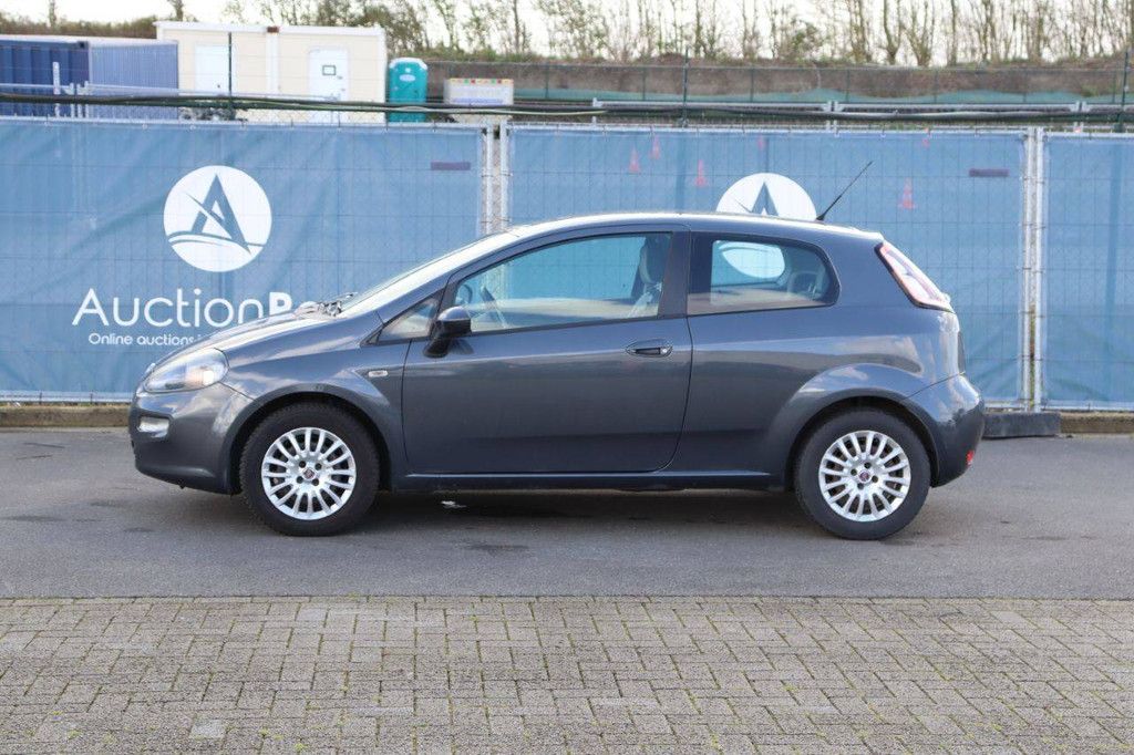 Passenger car Fiat Punto Petrol 69hp 2013 (Margin)