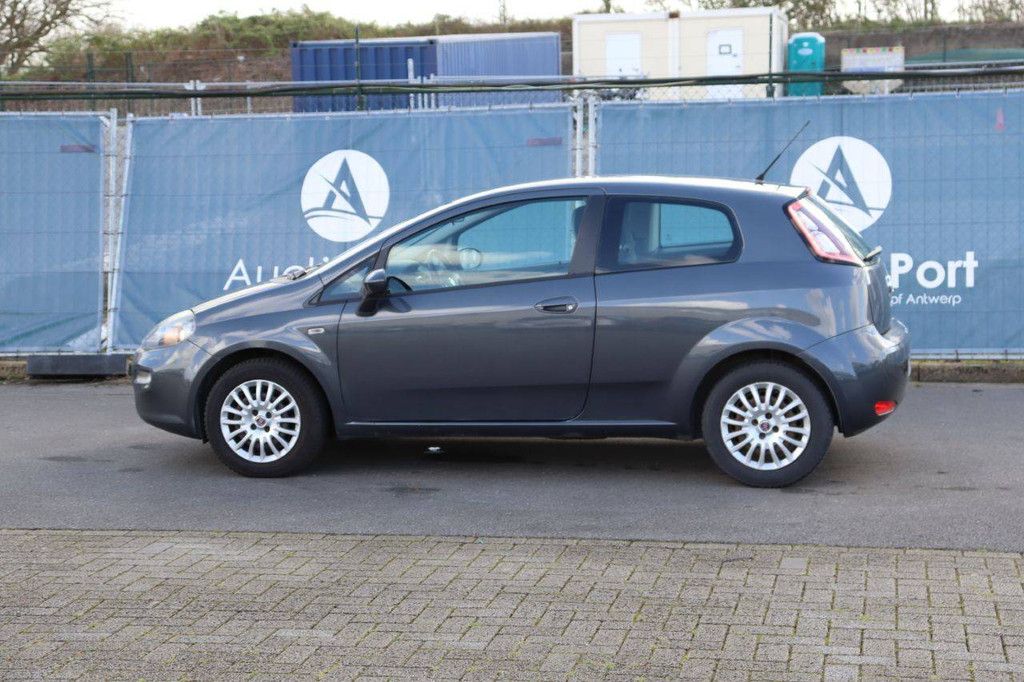 Passenger car Fiat Punto Petrol 69hp 2013 (Margin)