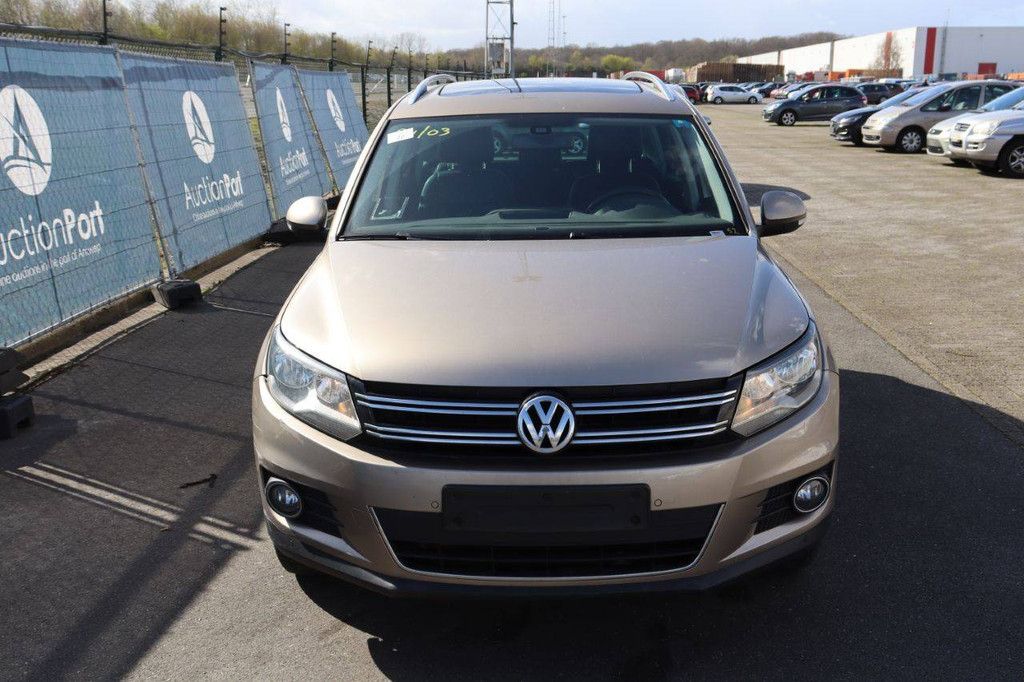 SUV Volkswagen Tiguan Diesel 140hp 2012 (Margin)