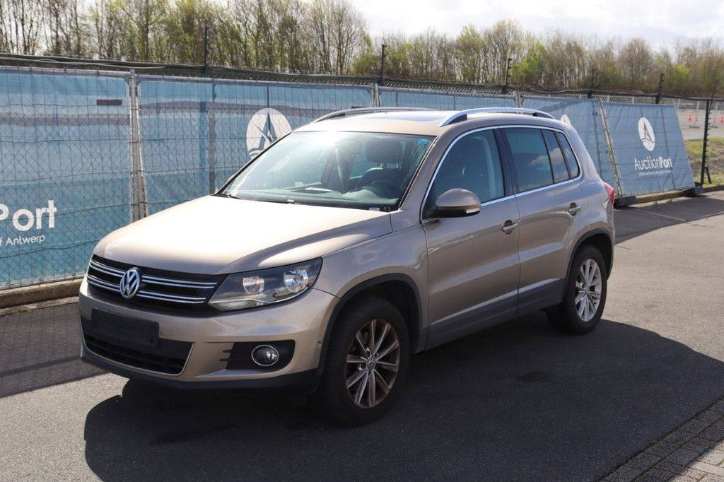 SUV Volkswagen Tiguan Diesel 140hp 2012 (Margin)