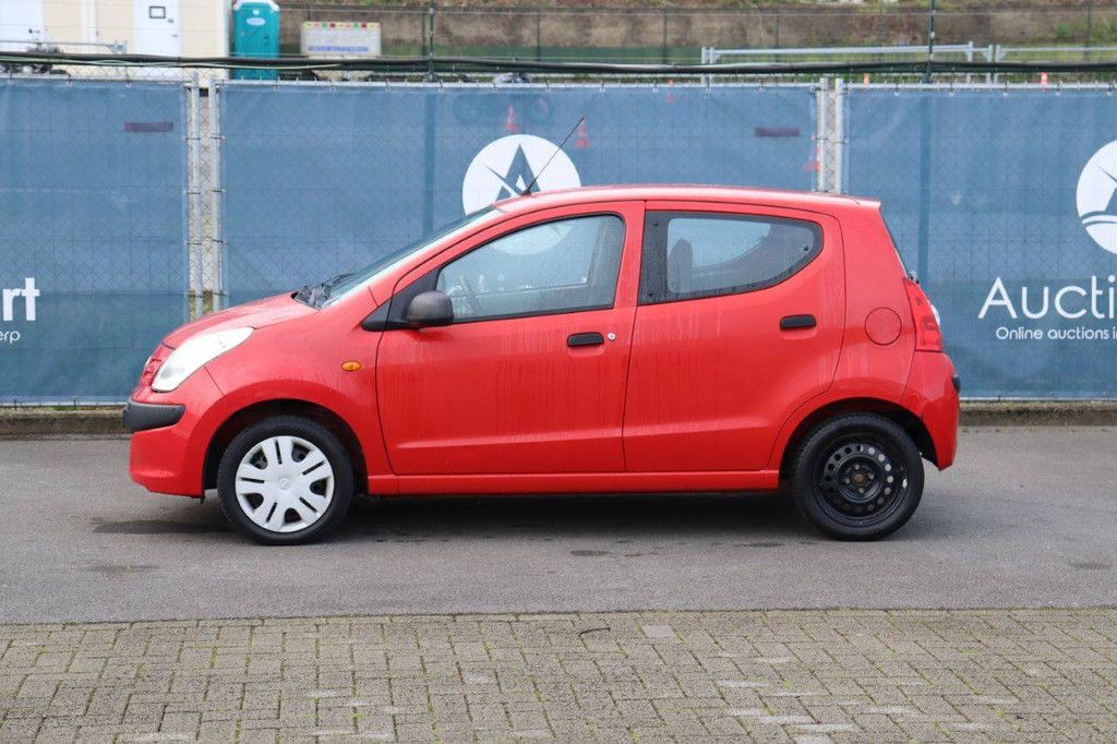 Pkw Nissan Pixo Benzin 68 PS 2010 (Margin)