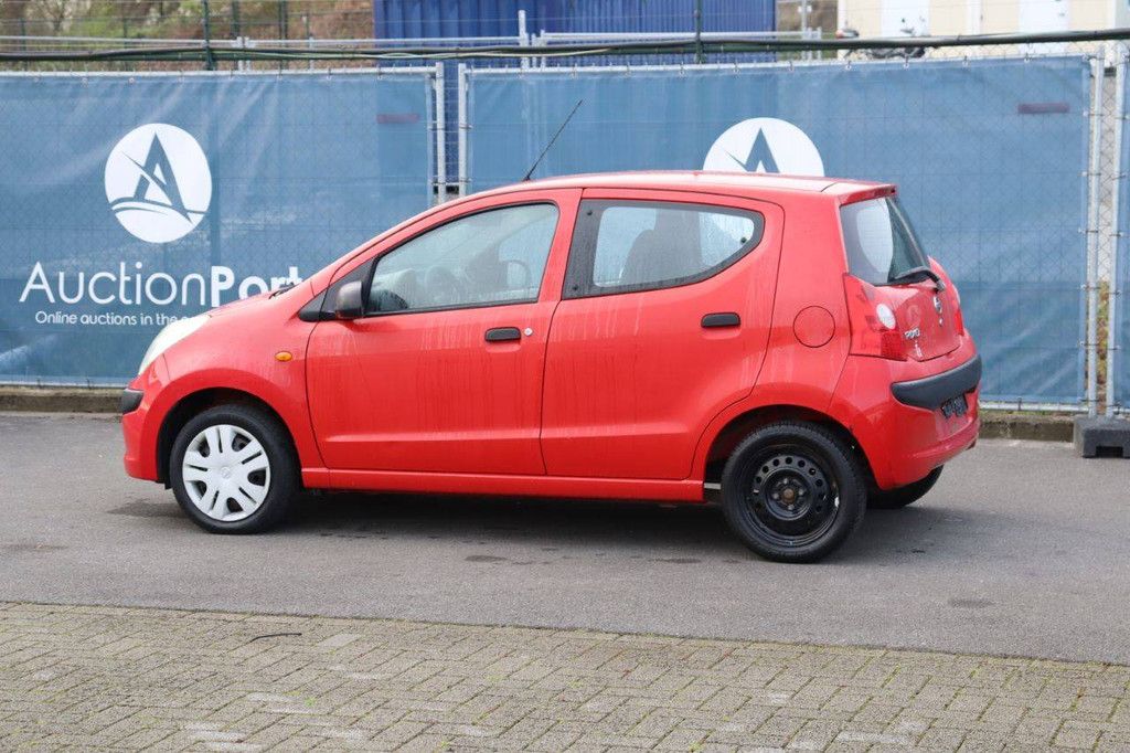 Pkw Nissan Pixo Benzin 68 PS 2010 (Margin)