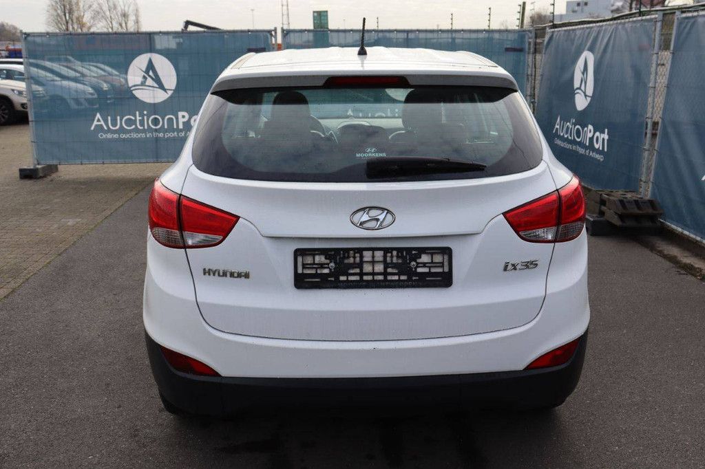 SUV Hyundai ix35 Petrol 136hp 2013 (Margin)