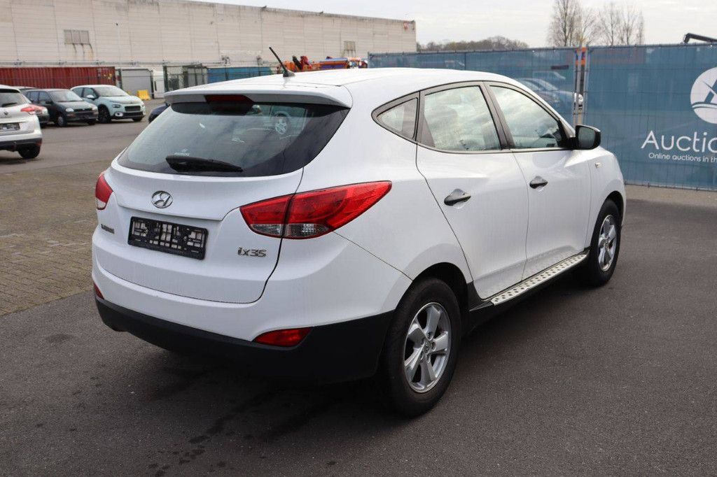 SUV Hyundai ix35 Petrol 136hp 2013 (Margin)