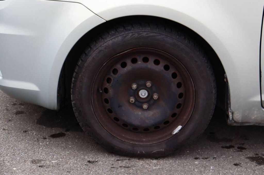 SUV Ford C-Max Diesel 136hp 2009 (Margin)