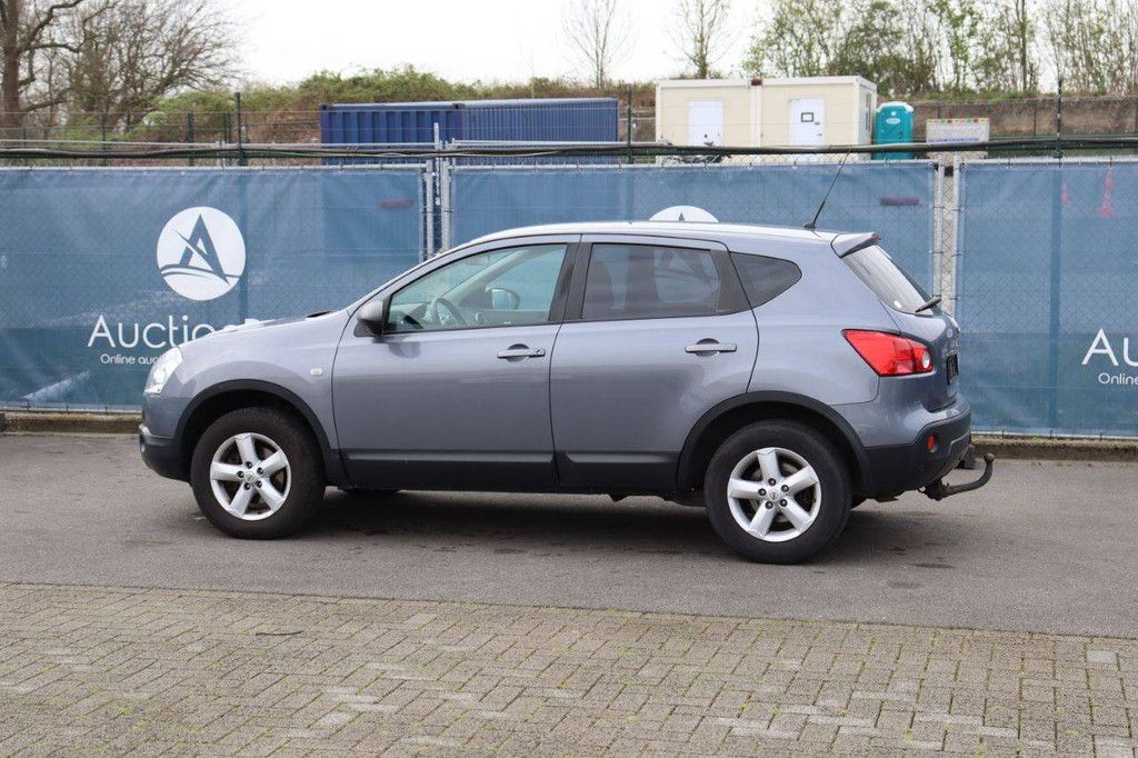 SUV Nissan Qashqai Diesel 106 PS 2008 (Margin)