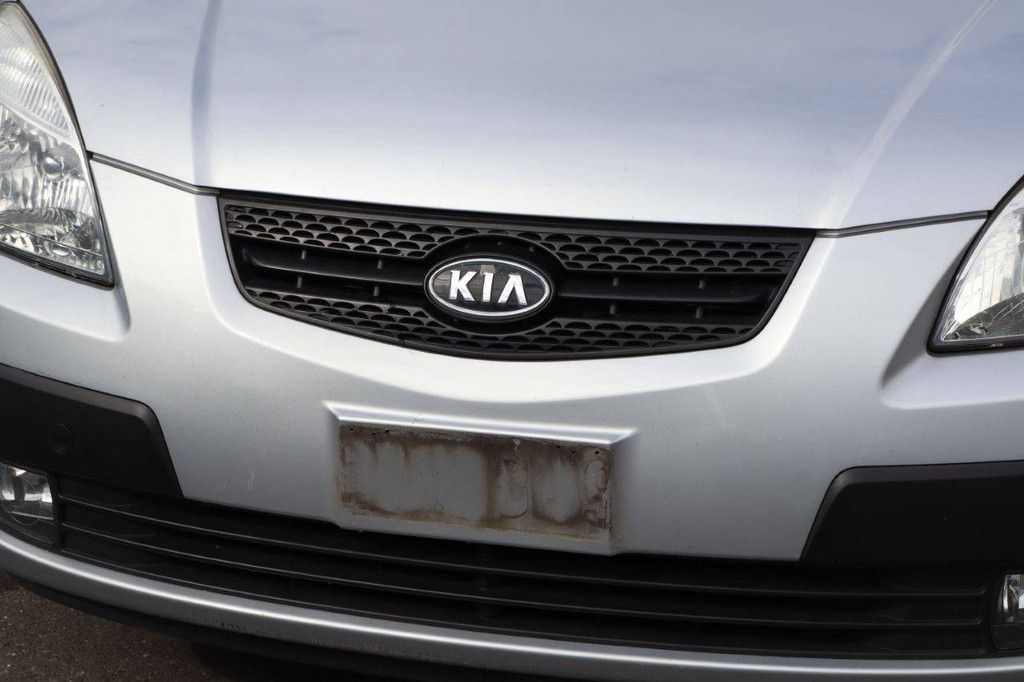 Pkw Kia Rio Benzin 97 PS 2006 (Margin)