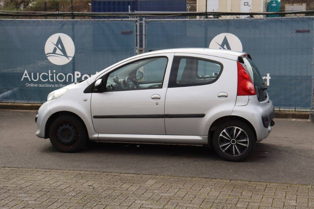 Passenger car Peugeot 107 Petrol 68hp 2008 (Margin)