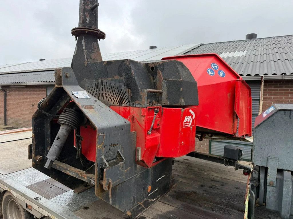 Tunissen Takkenversnipperaar op Front Hef