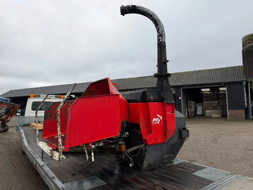 Tunissen Takkenversnipperaar op Front Hef