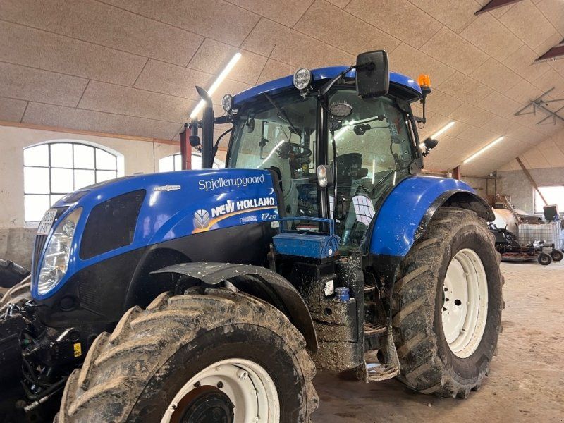 New Holland T 7.210