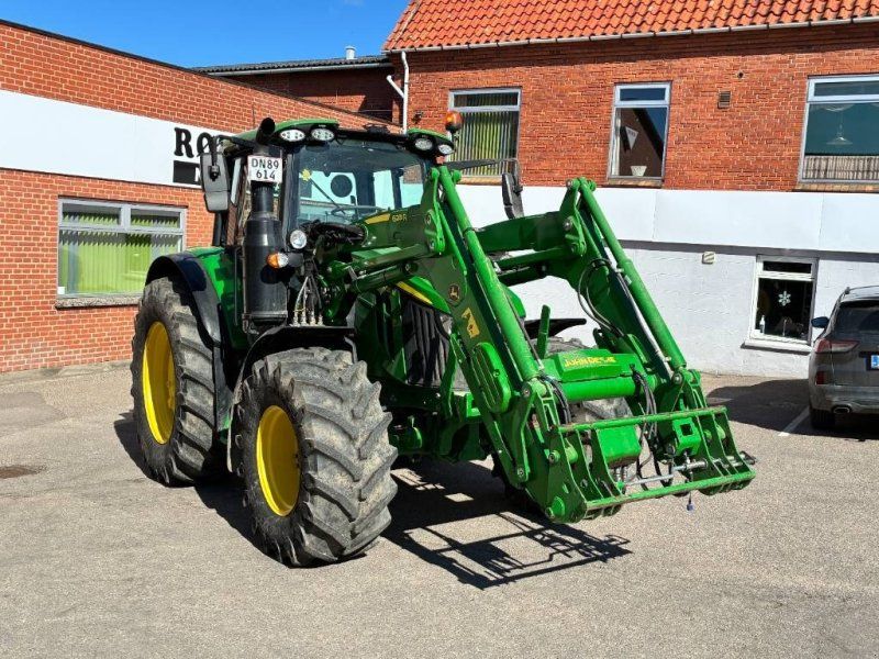 John Deere 6120 M