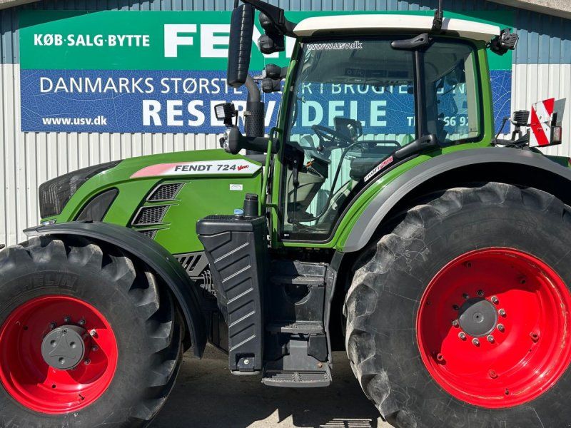 Fendt 724 Vario S4 Profi Plus Med Front PTO