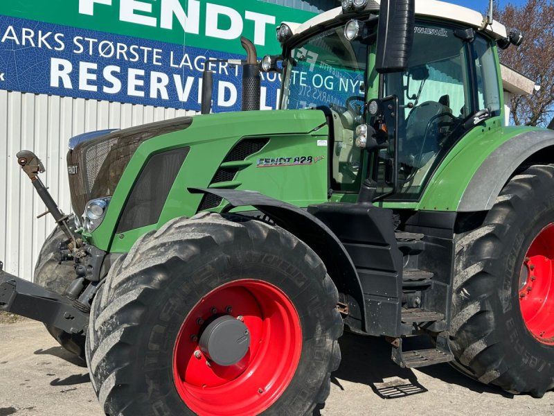 Fendt 828 Vario SCR Profi Plus