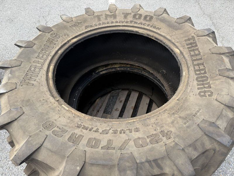 Trelleborg 420/70 R28 TM700