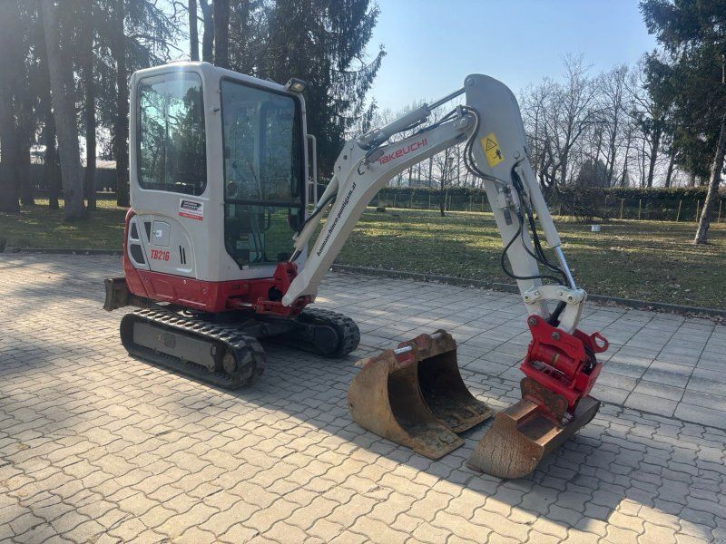 Takeuchi TB 216