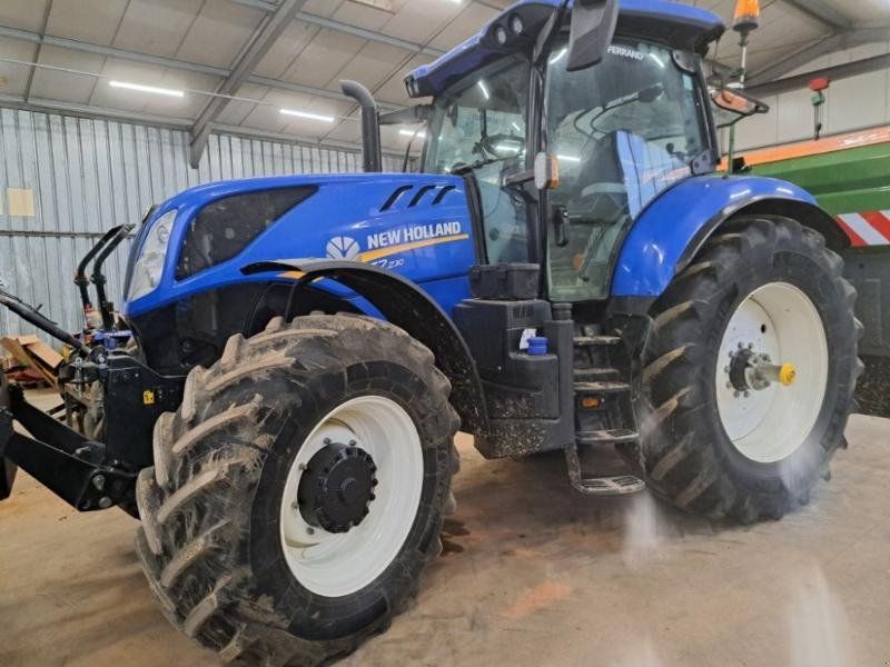 New Holland T7.230APC