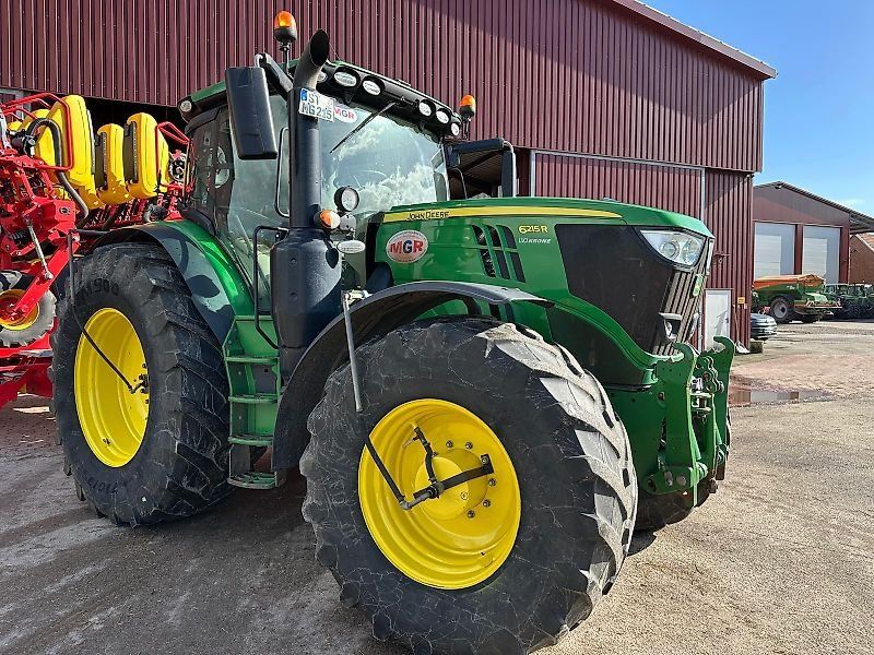 John Deere 6215R mit RDRA