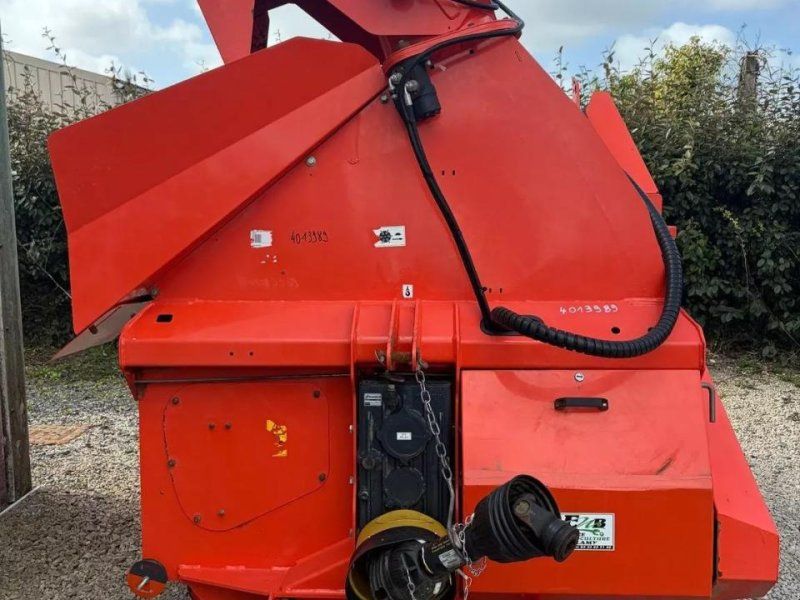 Kubota pailleuse bc1200 .