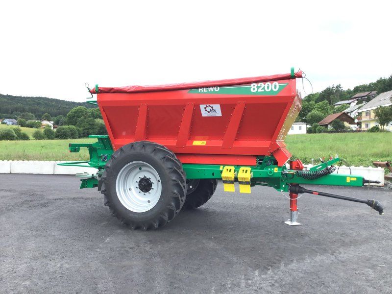 Agro-Masz REWO 8200 Großflächenstreuer Kalk Dünger Streuer