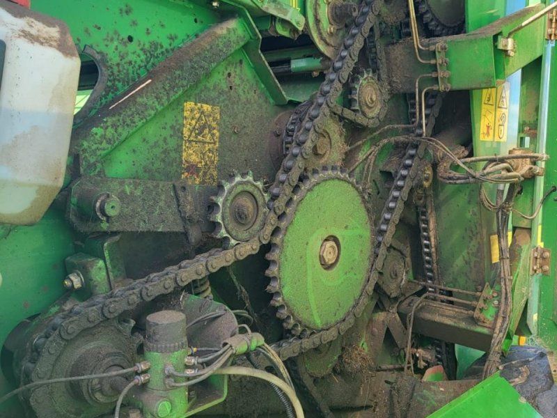 John Deere 578
