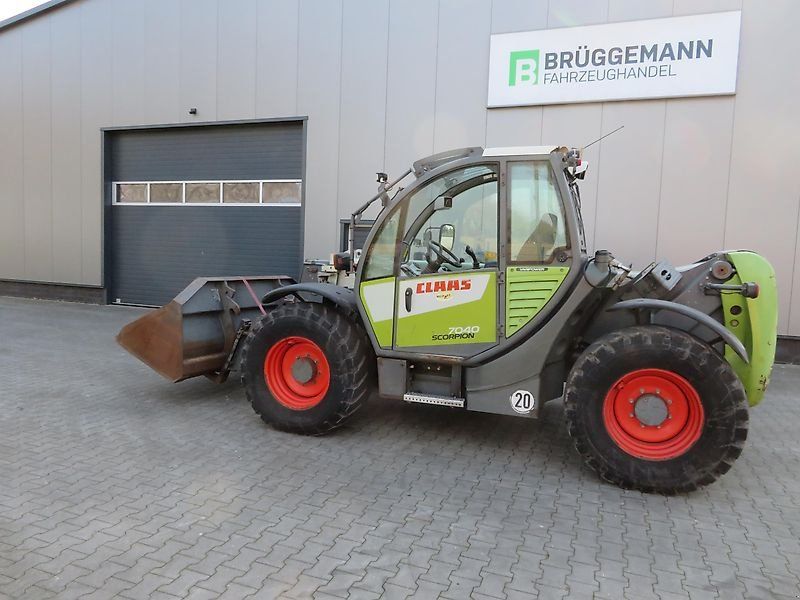 Claas 7040 Varipower 40/20 Km/H
