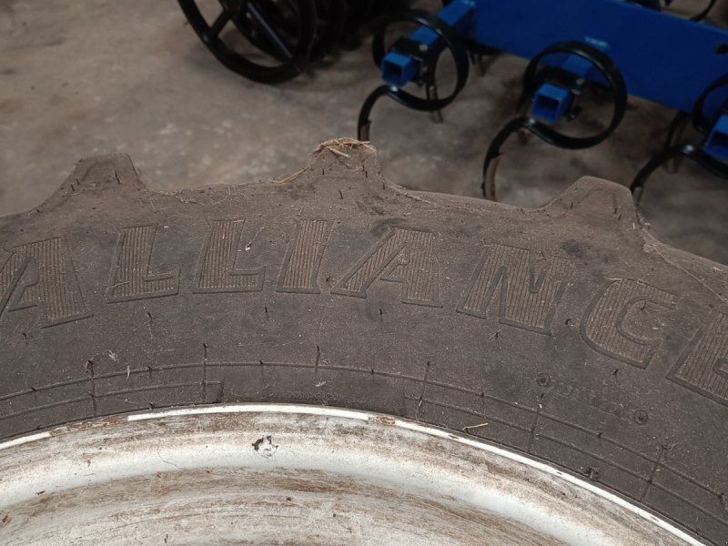 Hjul, For hjul 380/85 R30,  Bag hjul 380/90R46