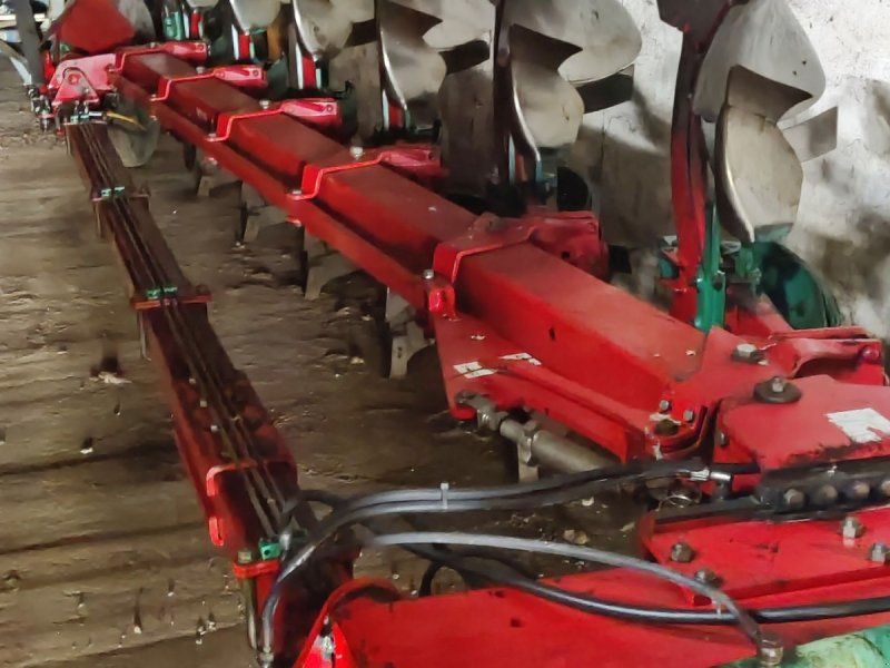 Kverneland PB100 6 furet gode sliddele klar til brug