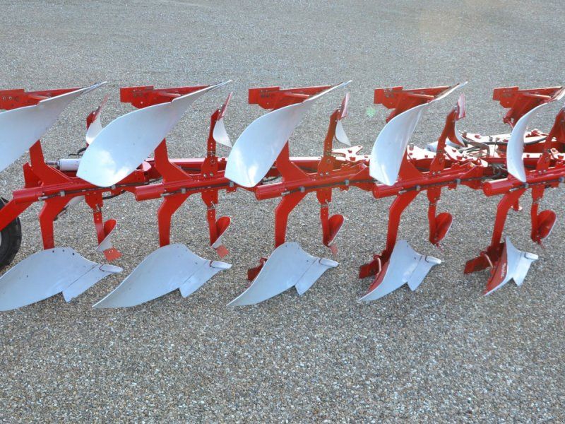 Ovlac 5 furet XPHV5-130/95-XL-HY kørt ca. 175Ha helt som ny