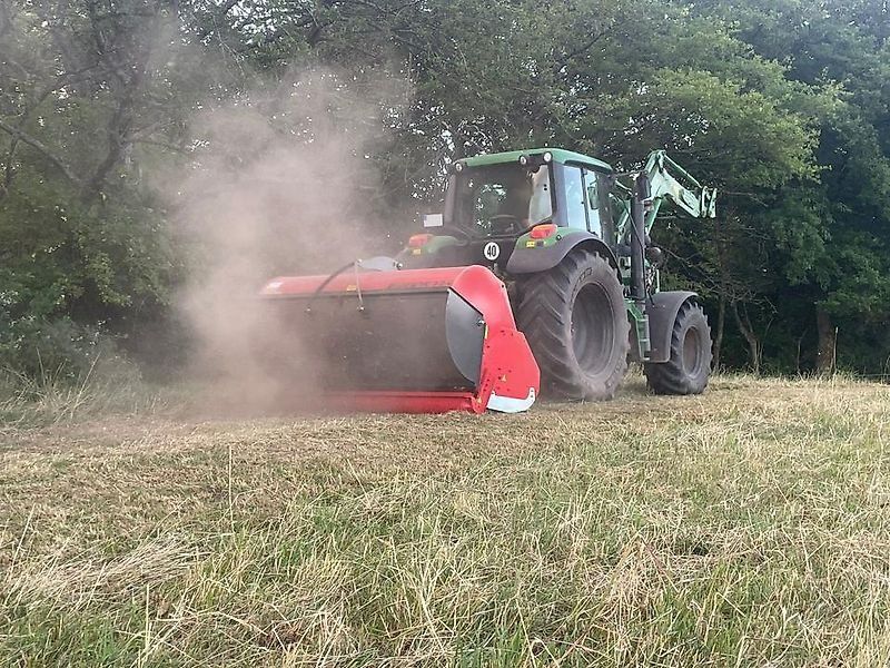 Omarv Sammel Schlegel  mit Sammelbehälter Firenze