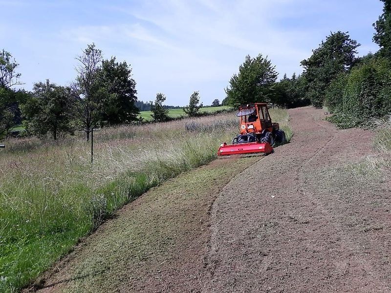 B&M Schlegel   Mäher Heck