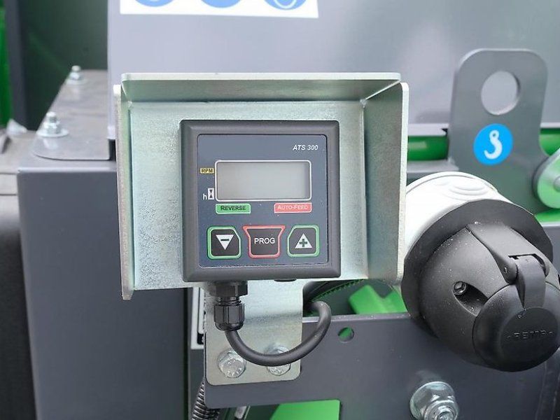 Holzhäcksler Holzhacker Holzschredder Hacker Buschholzhäcksler