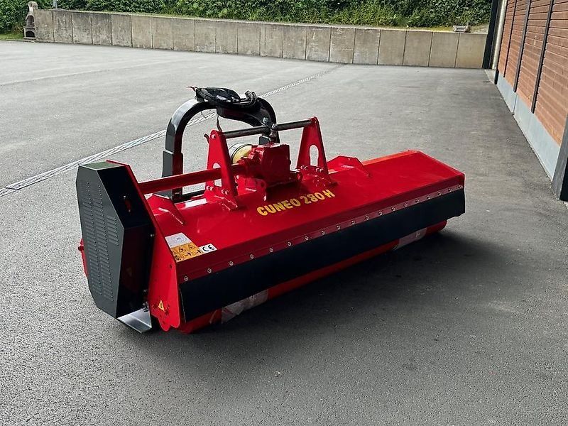 Omarv Schlegel   Mäher